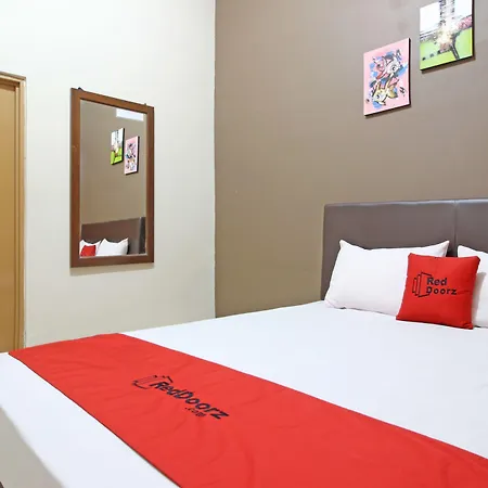 RedDoorz near Pojok Beteng Prawirotaman-3